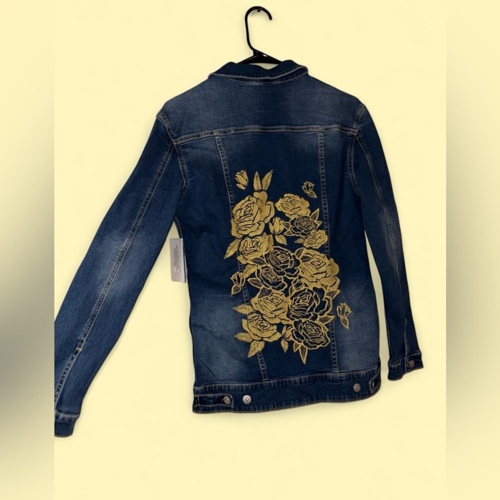 LuLaRoe Jaxon Denim Jacket Embroidered Floral Size Small NWT (Oversized Fit) - Picture 2 of 5